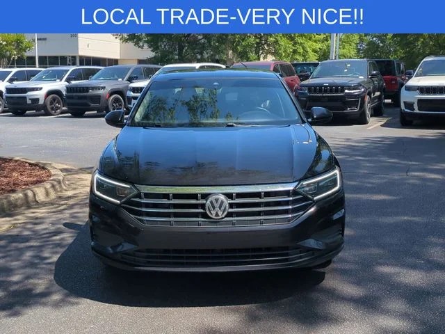 Used 2019 Black Volkswagen SEL image 8