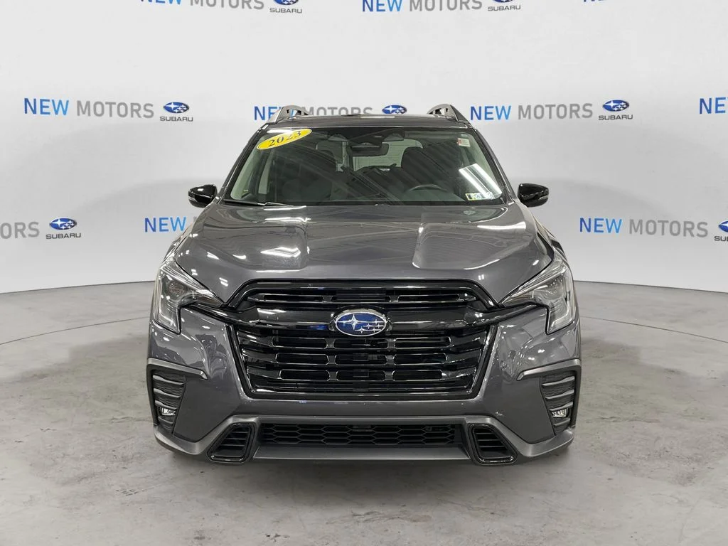 Used 2023 Magnetite Gray Metallic Subaru Onyx Edition image 8