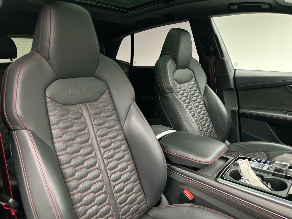 Used 2023  Audi 4.0T image 18