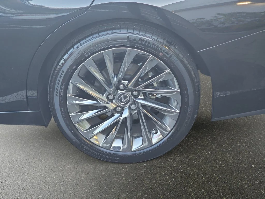 Used 2024 Black Lexus 350 Luxury image 37
