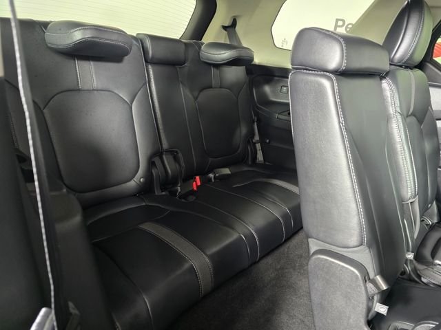 Certified Used 2025 Crystal Black Pearl Honda EX-L image 8