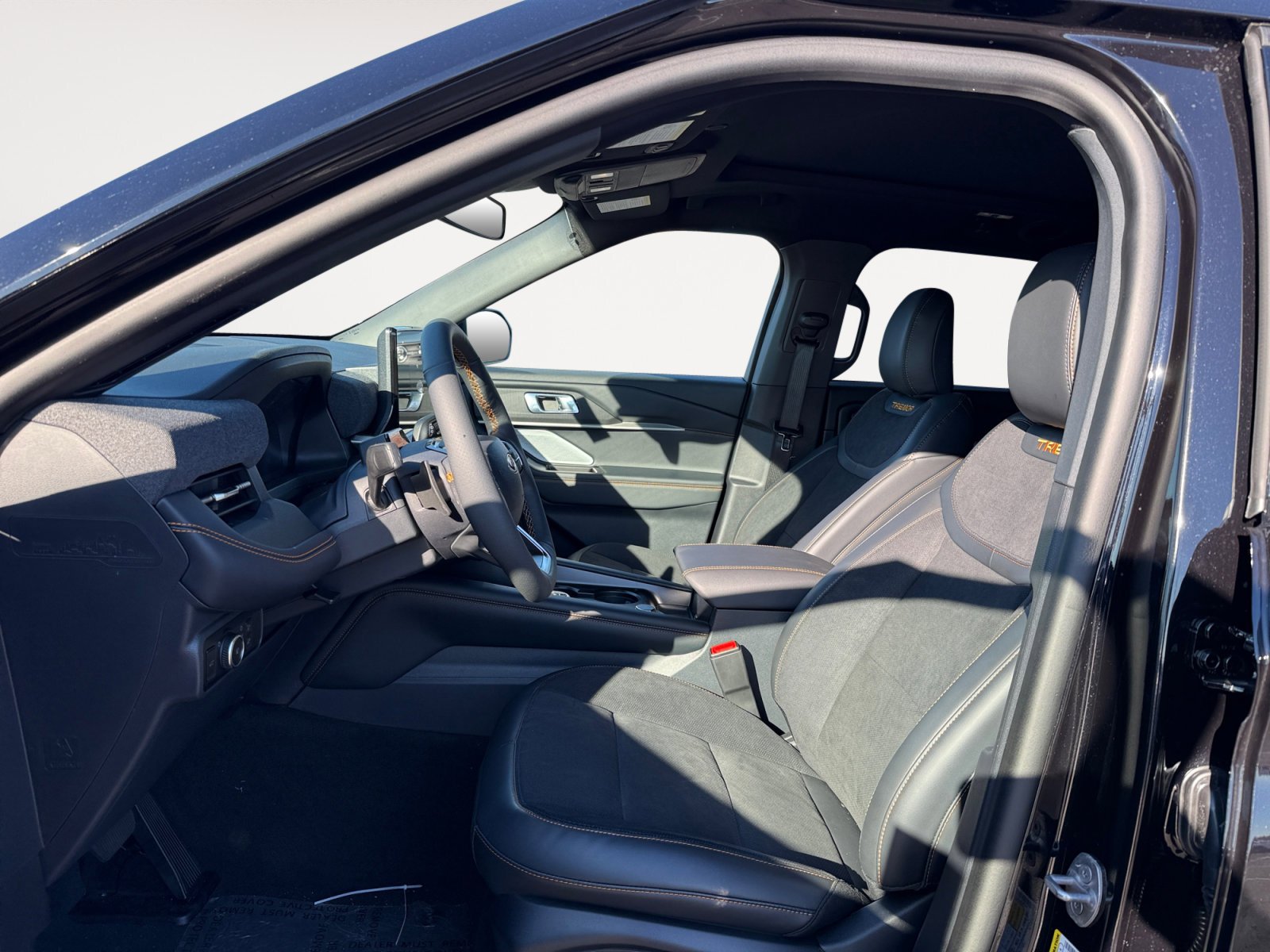 New 2026 Agate Black Metallic Ford Tremor® image 10