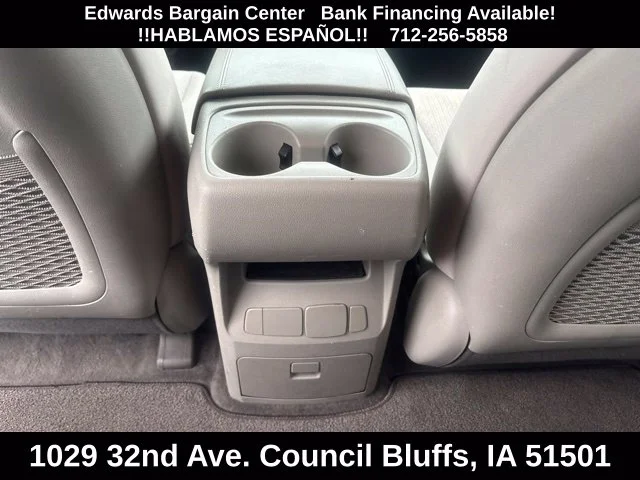 Used 2016 Silver Kia LX image 19