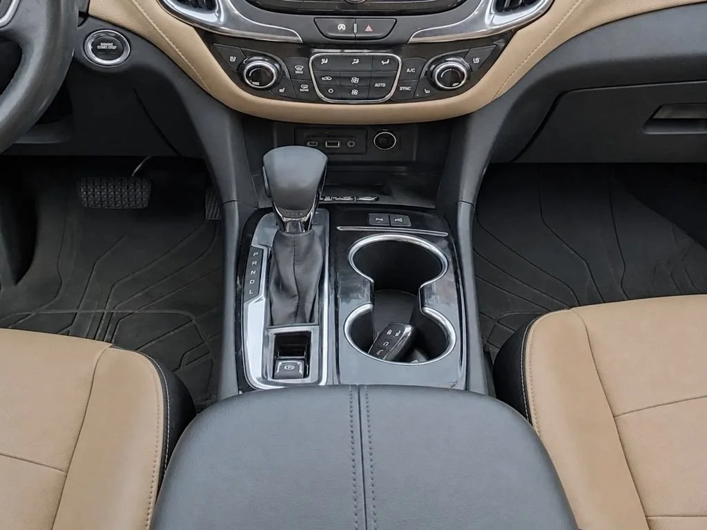 Certified Used 2022 IRIDESCENT PEARL TRICOAT Chevrolet Premier image 22