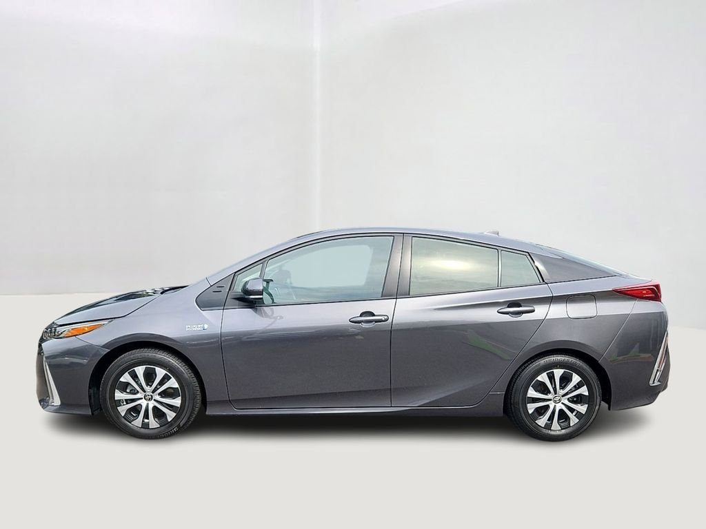 Used 2021 Magnetic Gray Metallic Toyota XLE image 7
