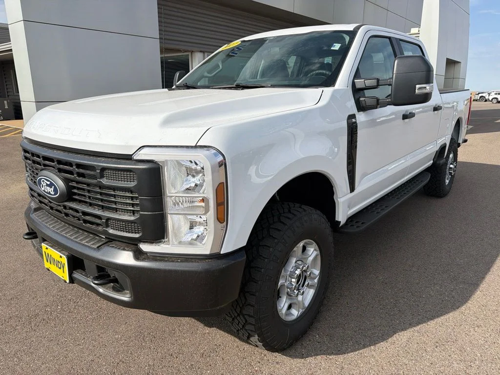 New 2027 Oxford White Ford F-250® XL image 2