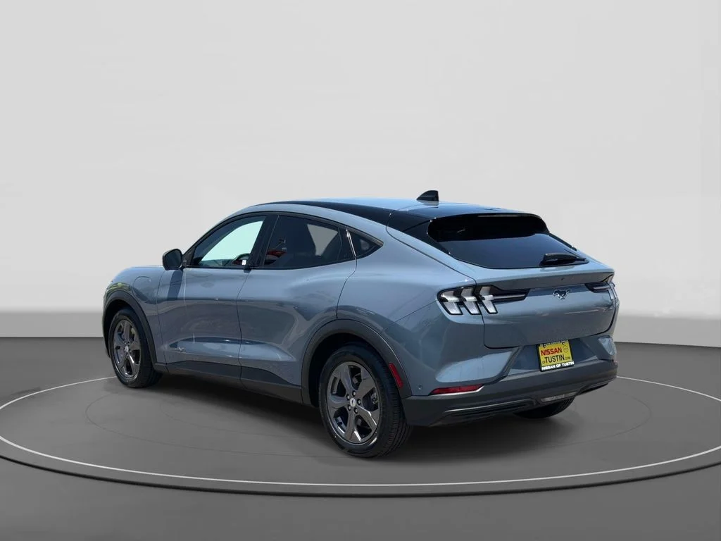Used 2023 Vapor Blue Metallic Ford Select image 7