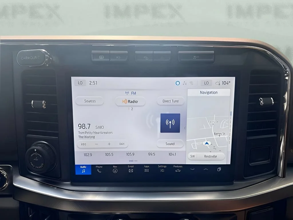 Used 2023  Ford XL image 31