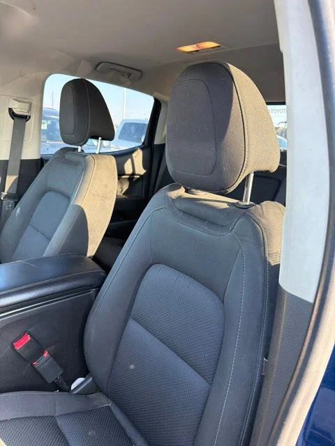 Used 2019 Blue Chevrolet LT image 9
