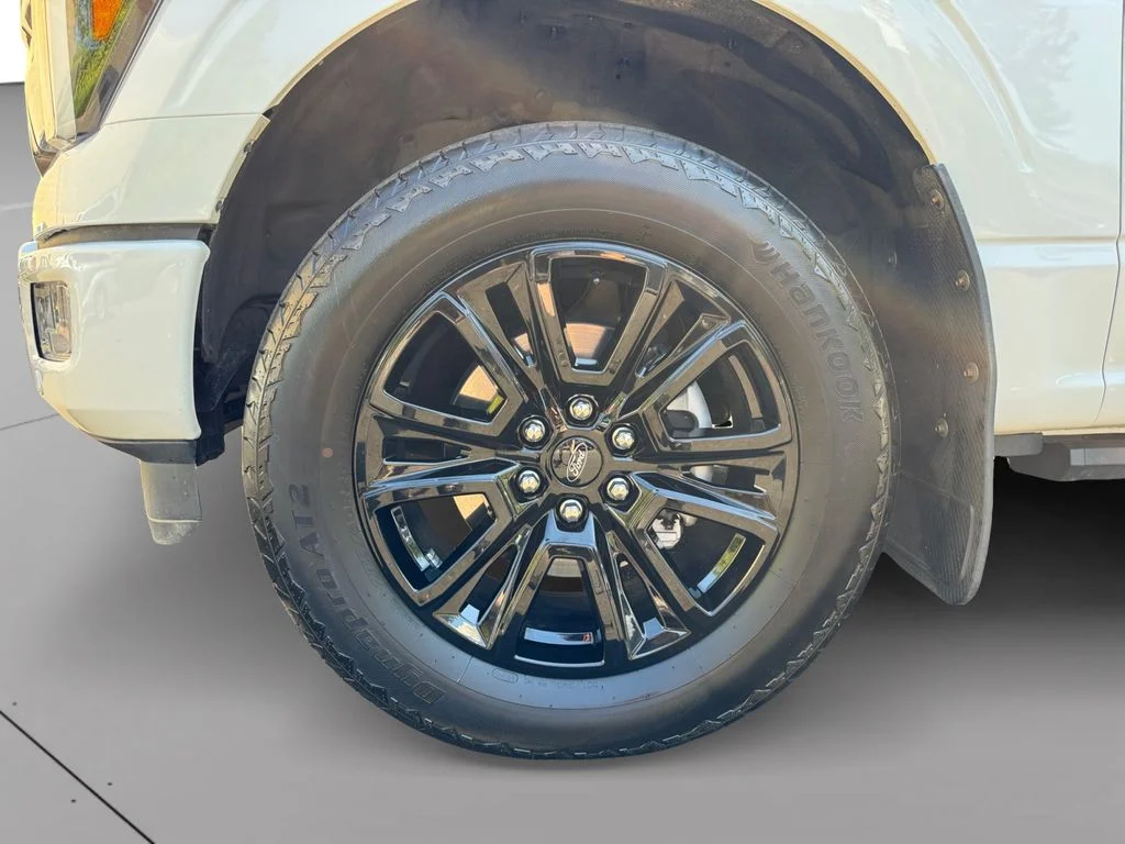 Used 2025 White Ford Platinum image 9