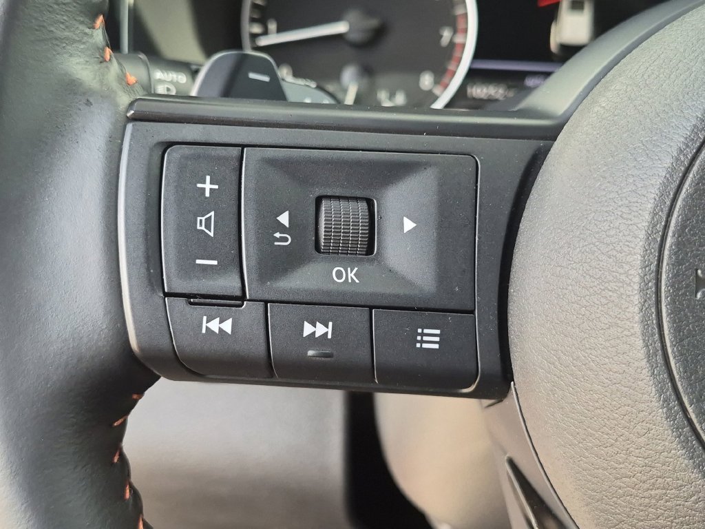 Certified Used 2025 Red Nissan Rock Creek image 22