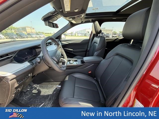 New 2026 Red Hot Pearl-Coat Exterior Paint Jeep Laredo image 14