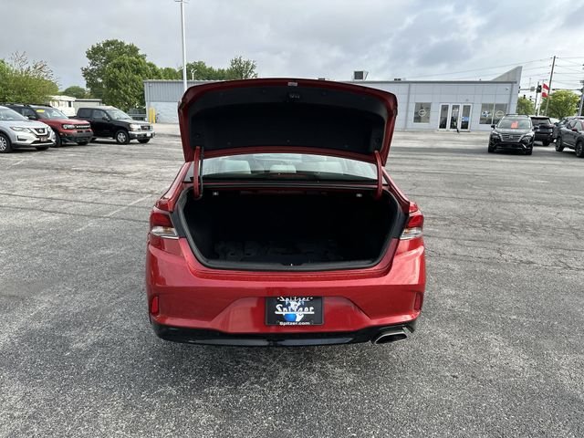 Used 2019 Red Hyundai SE image 21