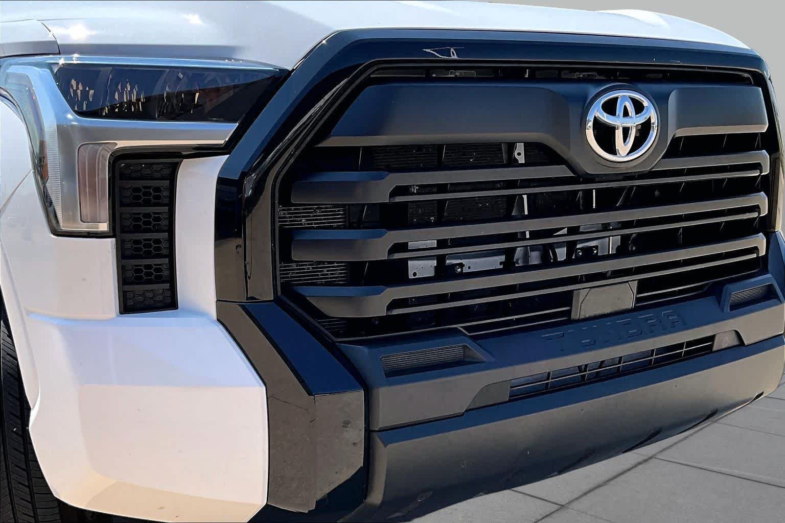 Used 2026 Ice Cap Toyota SR image 28