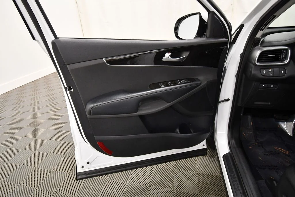 Certified Used 2020 White Kia EX image 13