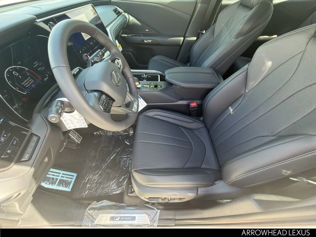 New 2026  Lexus 350 F SPORT Handling image 16