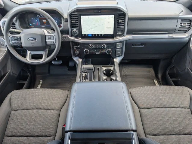 New 2026 Agate Black Metallic Ford XLT image 5