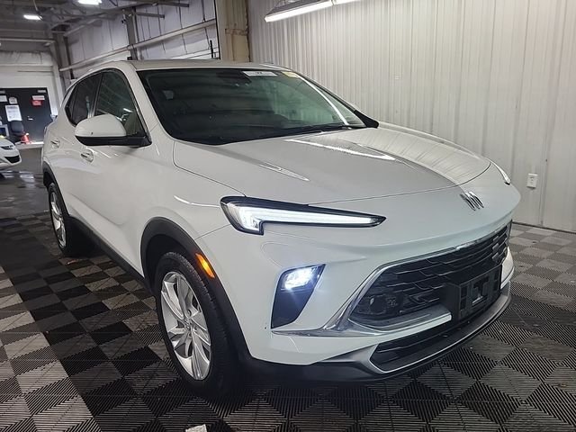 2024 Buick Encore GX Preferred's photo
