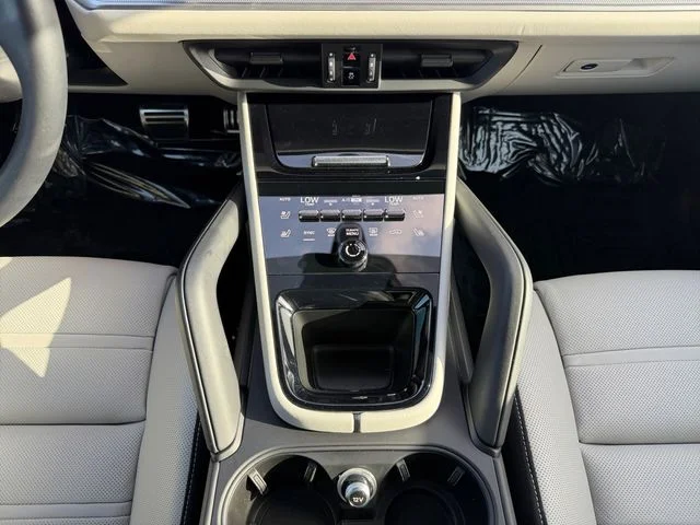 Used 2024  Porsche S image 15