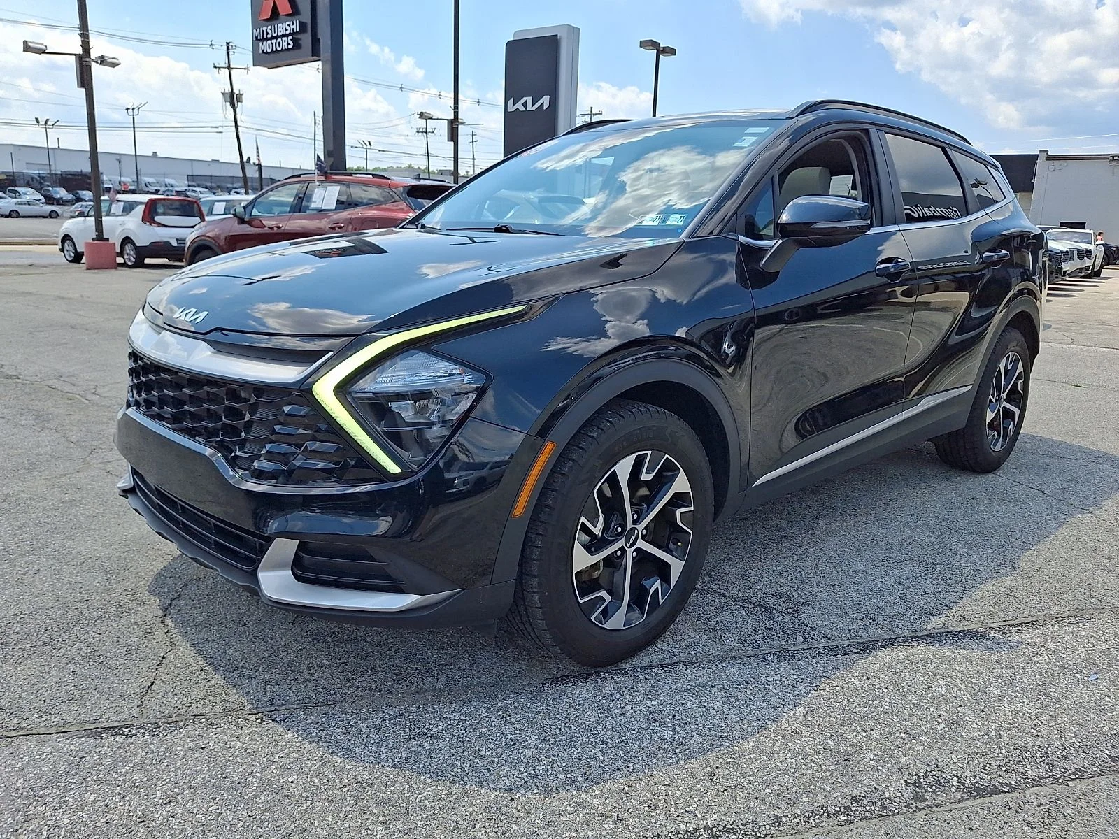 Used 2023 Black Kia EX image 3