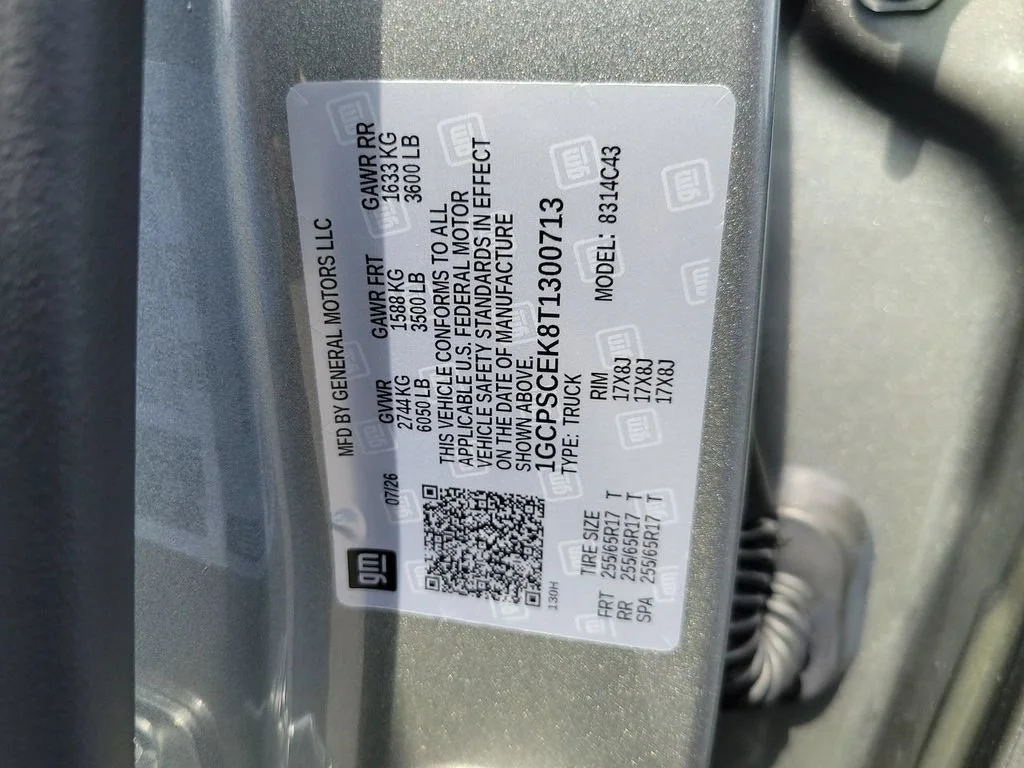 New 2026 Sterling Gray Metallic Chevrolet LT image 34