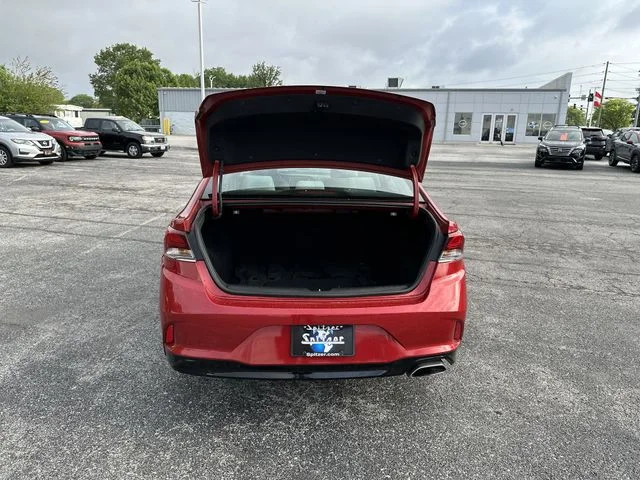 Used 2019 Red Hyundai SE image 21