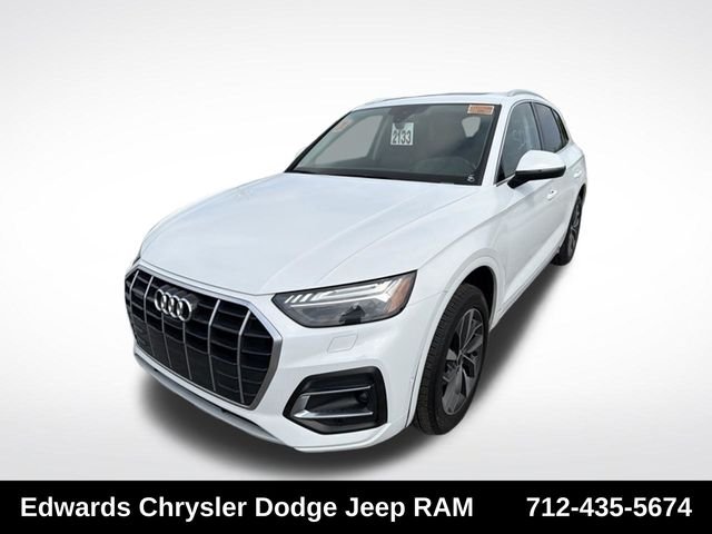 Used 2021 White Audi 45 Prestige image 3