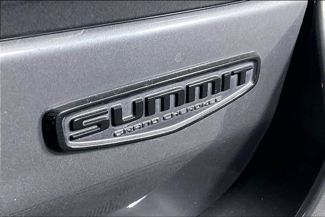 Used 2025 Gray Jeep Summit image 23
