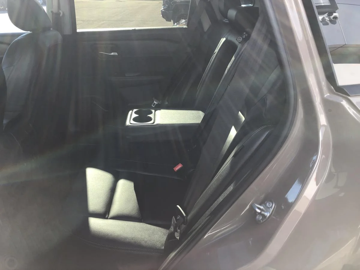 Used 2024 Brown Nissan Awd Sl image 17