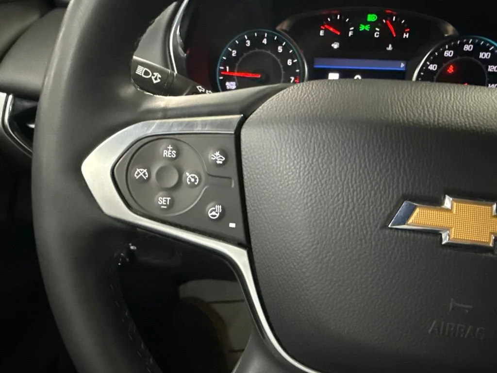 Used 2023 MOSAIC BLACK METALLIC Chevrolet LT Leather image 26