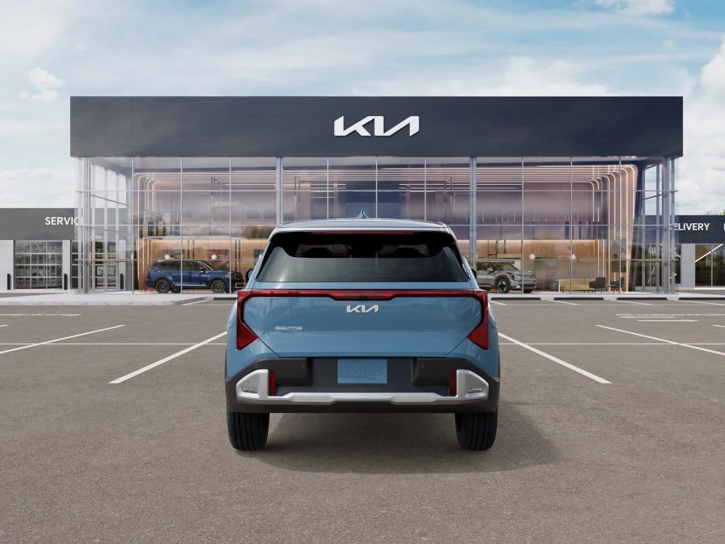 New 2027 Frost Blue / Black Roof Kia S image 4