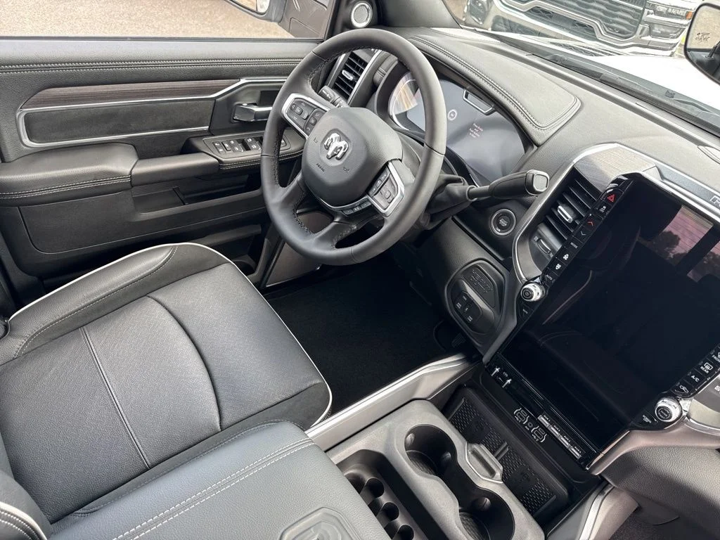 New 2026 Bright White Clear-Coat Exterior Paint RAM Laramie image 31