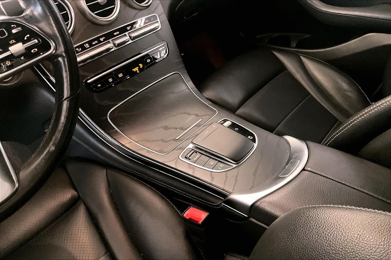 Used 2020 Black Mercedes-Benz GLC 300 image 15