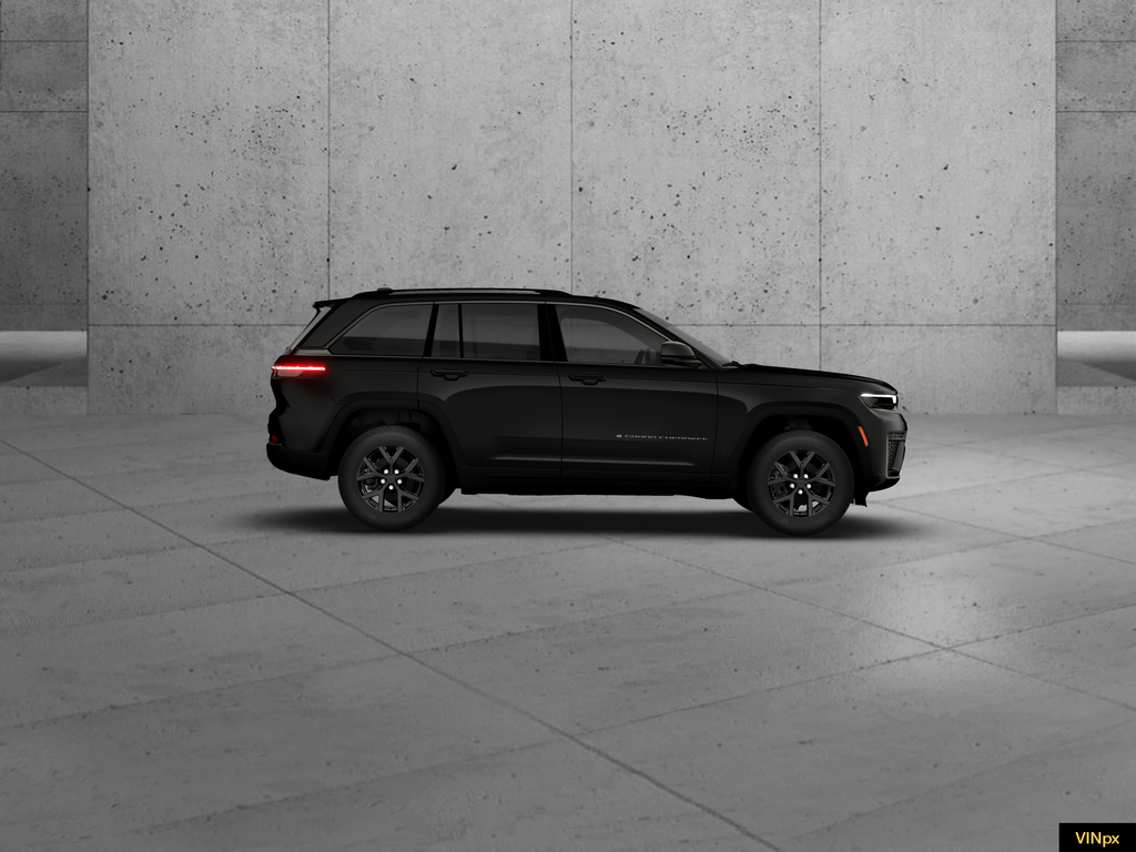 New 2026 Diamond Black Crystal Pearl-Coat Exterior Paint Jeep Laredo Altitude image 8