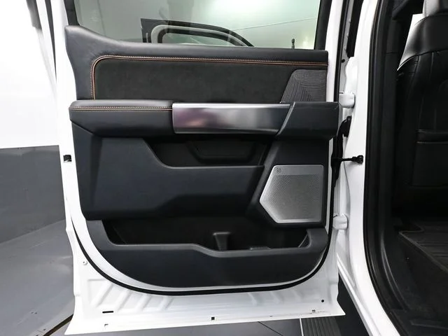 2024 Ford F-350 Super Duty Platinum - Photo 36