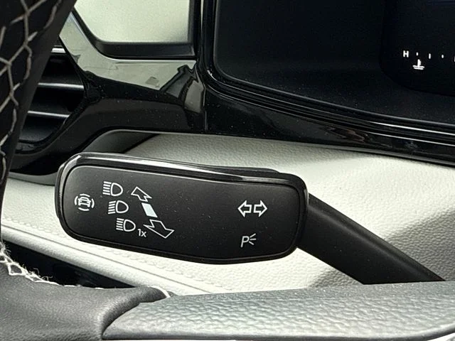 New 2026 Pure White Volkswagen 1.5T S image 41