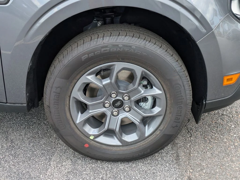 New 2026 Carbonized Gray Metallic Ford XLT image 10
