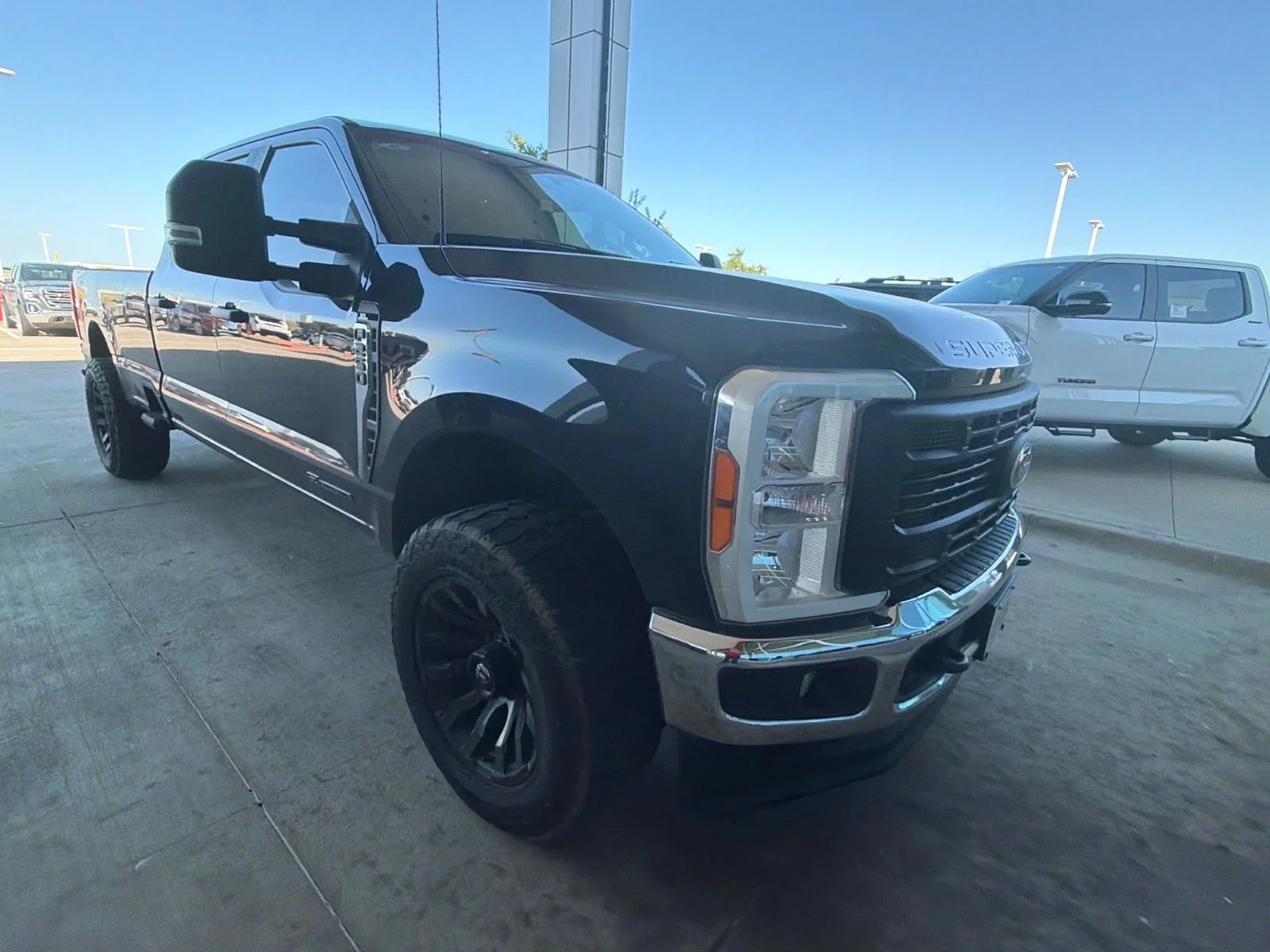 Used 2023 Black Ford XL image 15