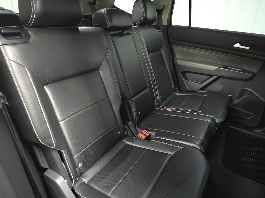 Used 2022 Gray Volkswagen 3.6L V6 SE w/Technology image 17