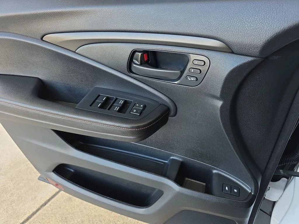 Used 2025  Honda TrailSport image 24