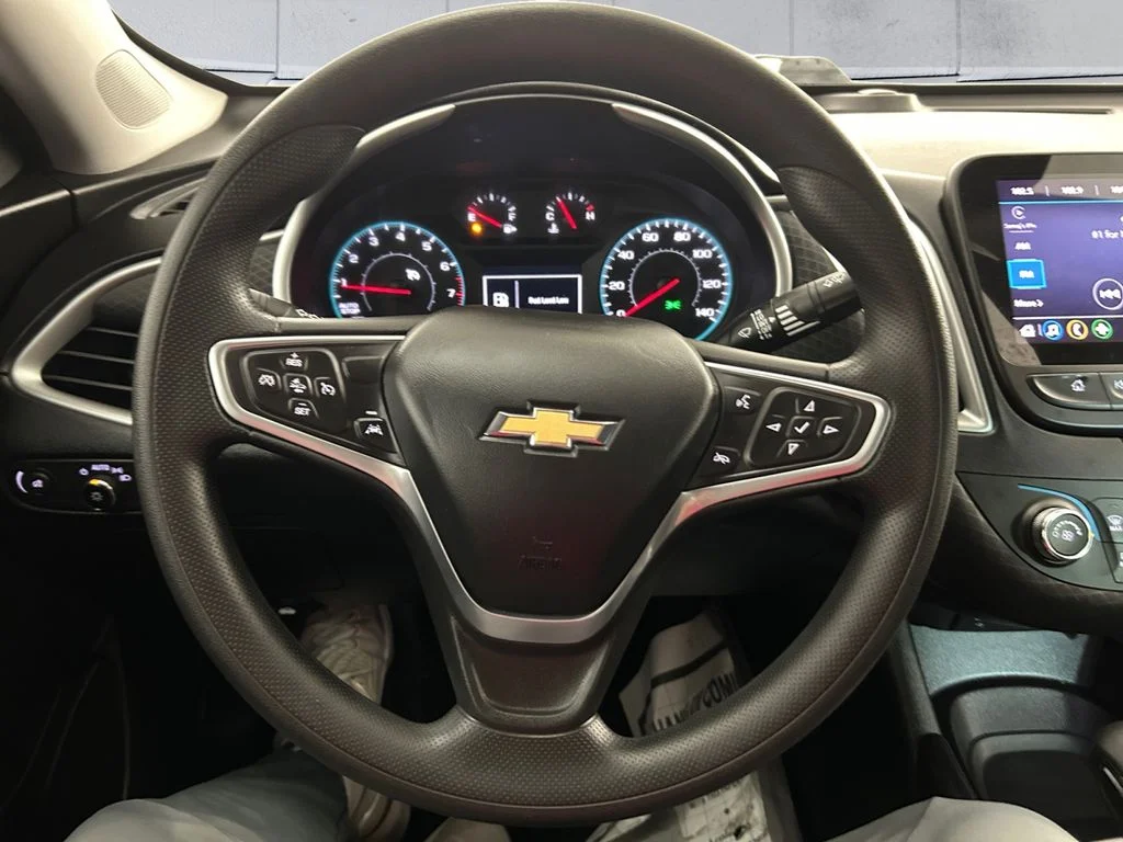 Used 2023 Gray Chevrolet LS image 9