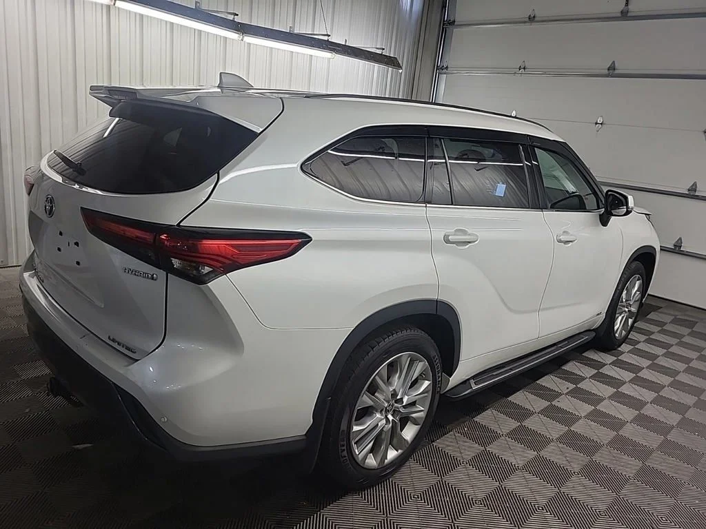 Certified Used 2022 Beige Toyota Limited image 12
