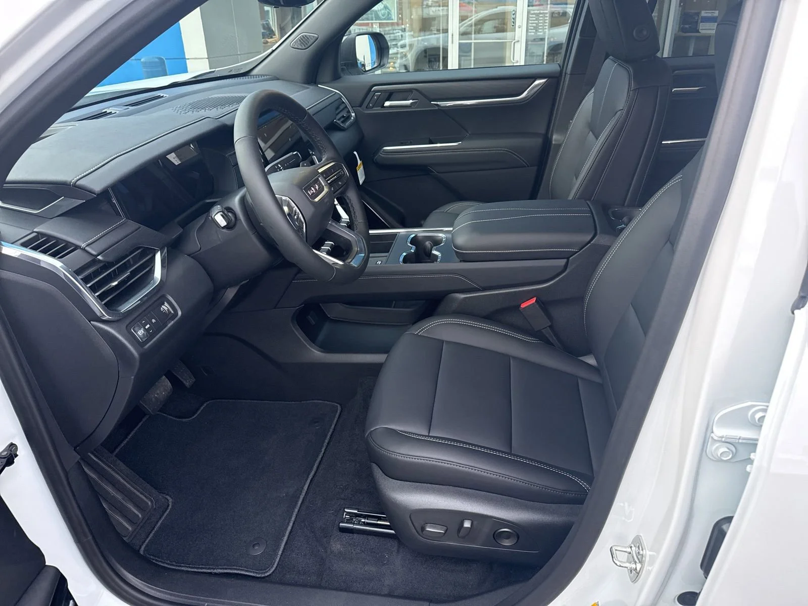 2026 GMC Acadia Elevation - Photo 14
