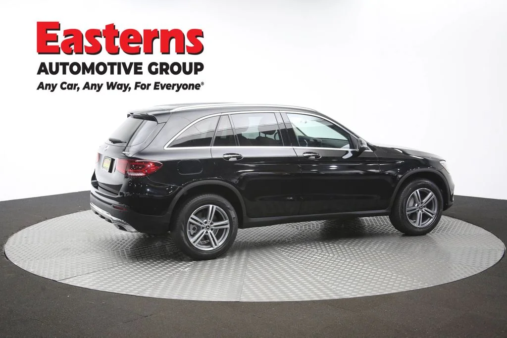 Used 2022 Black Mercedes-Benz GLC 300 image 43