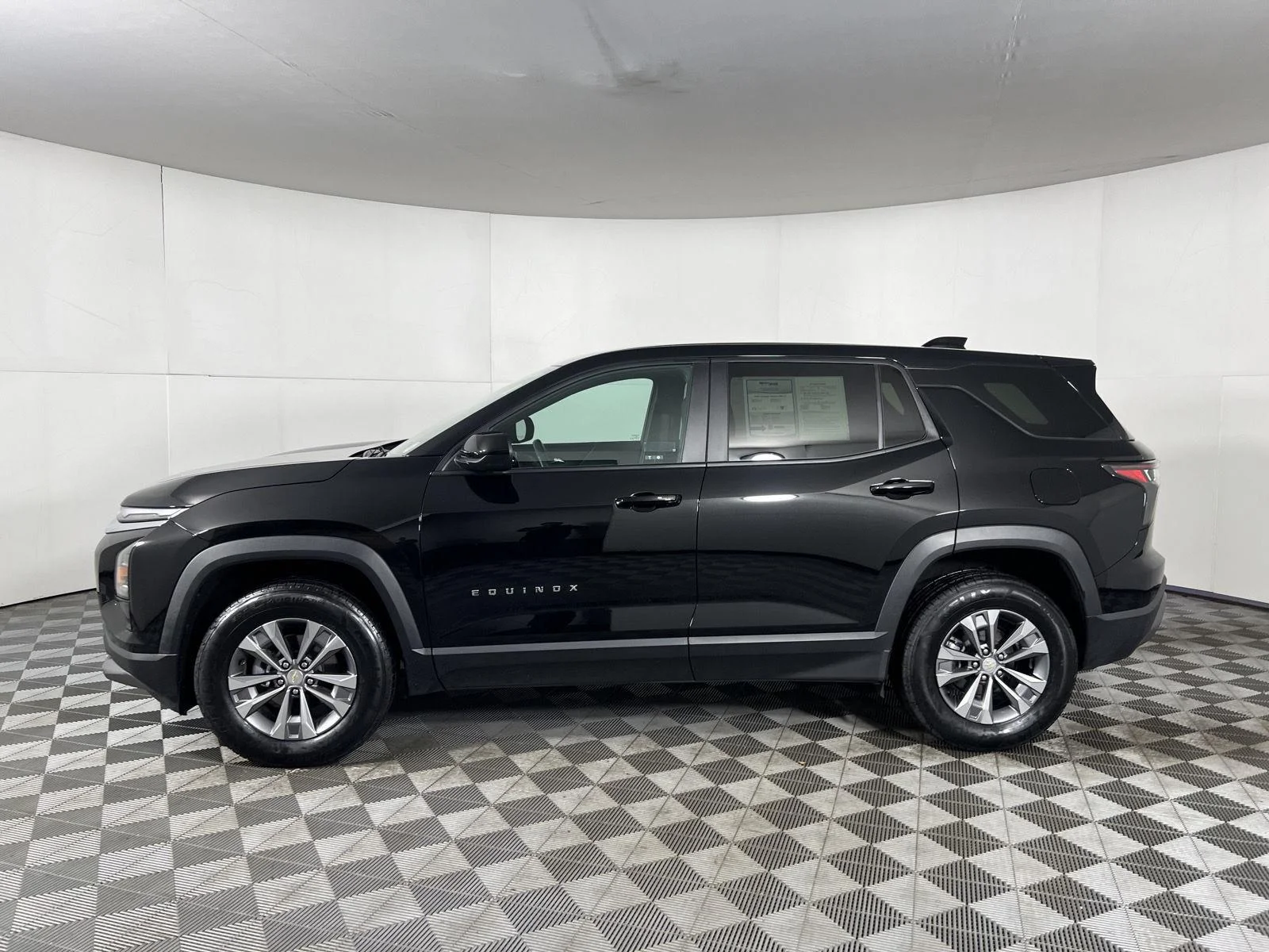 Used 2025 Mosaic Black Metallic Chevrolet LT image 26