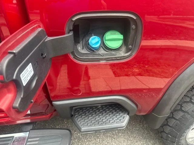 Used 2023 Red GMC Denali image 23