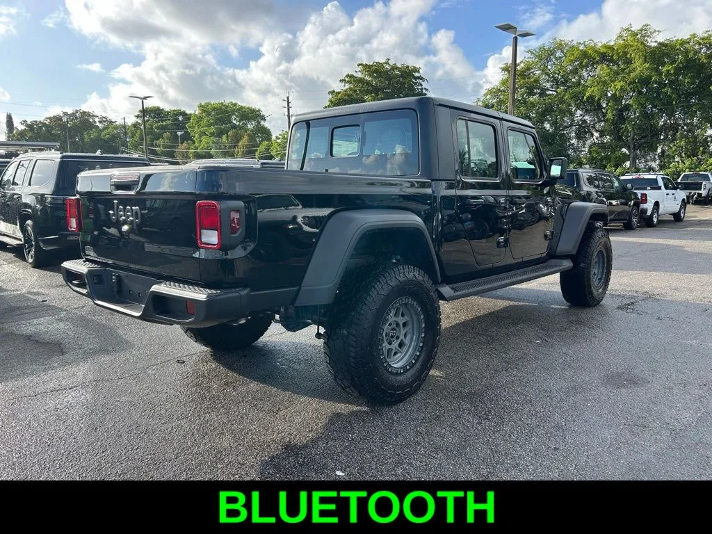 New 2026 Black Clear-Coat Exterior Paint Jeep Sport image 5