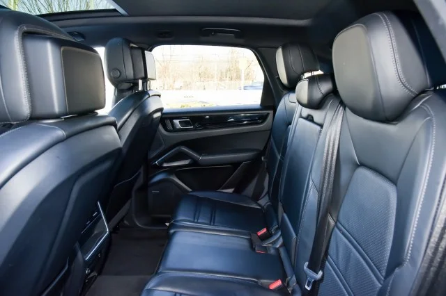 2023 Porsche Cayenne Base - Photo 20