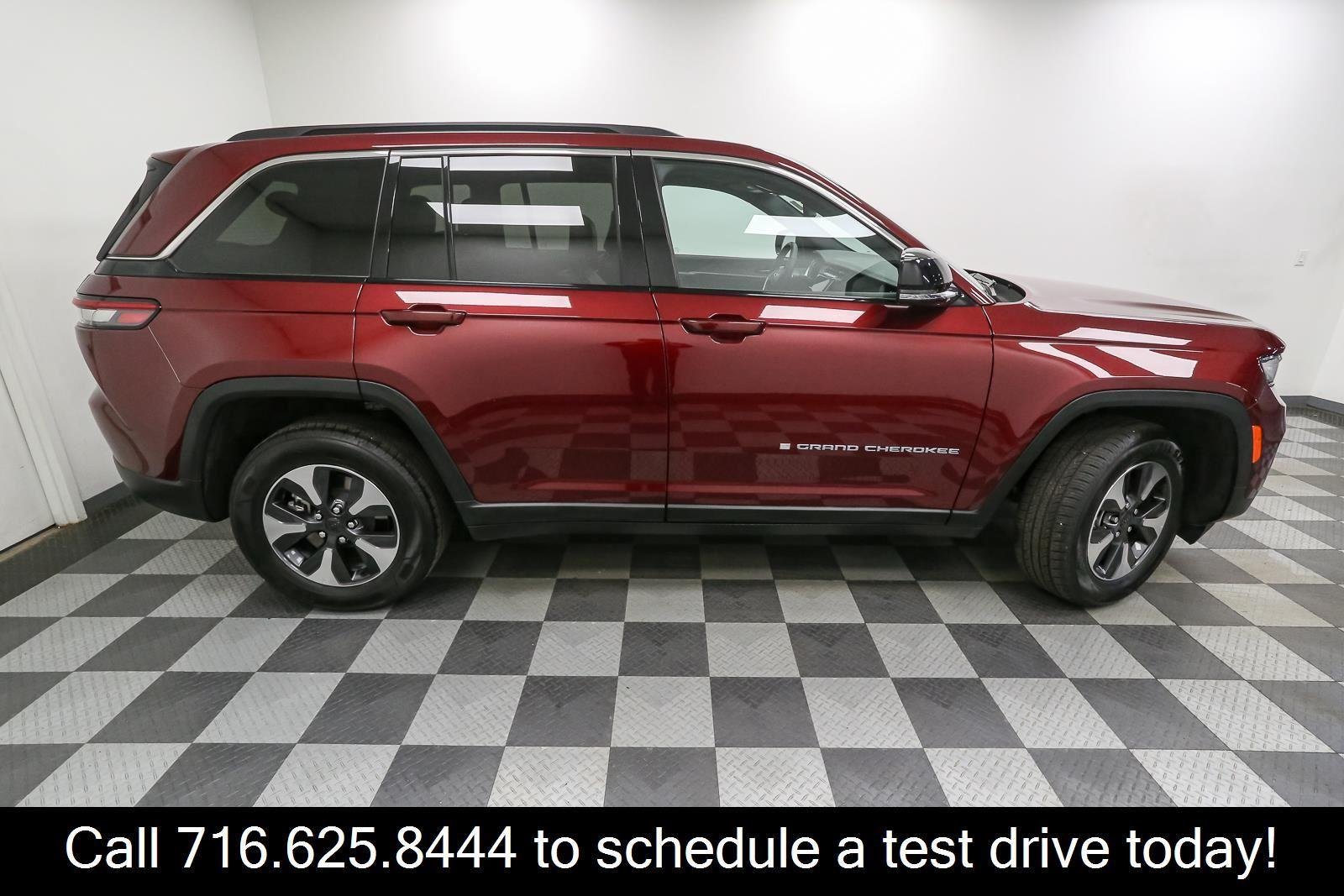 Used 2024 Velvet Red Pearlcoat Jeep LIMI image 7
