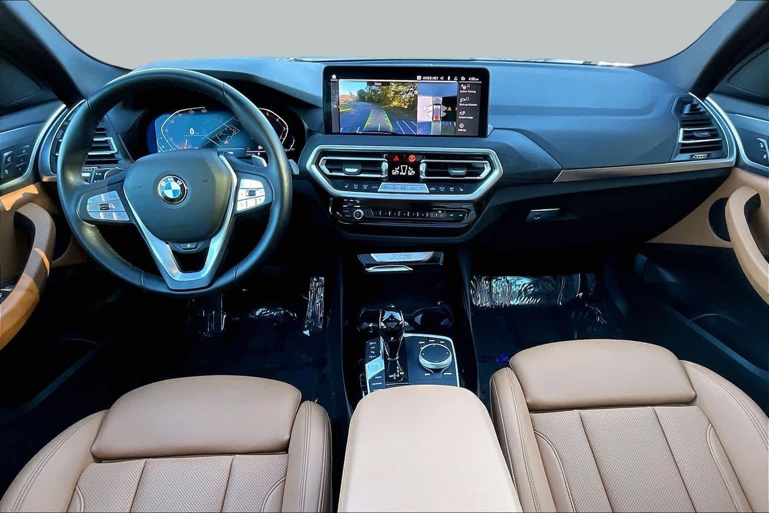 Used 2024 Dark Graphite Metallic BMW xDrive30i image 13